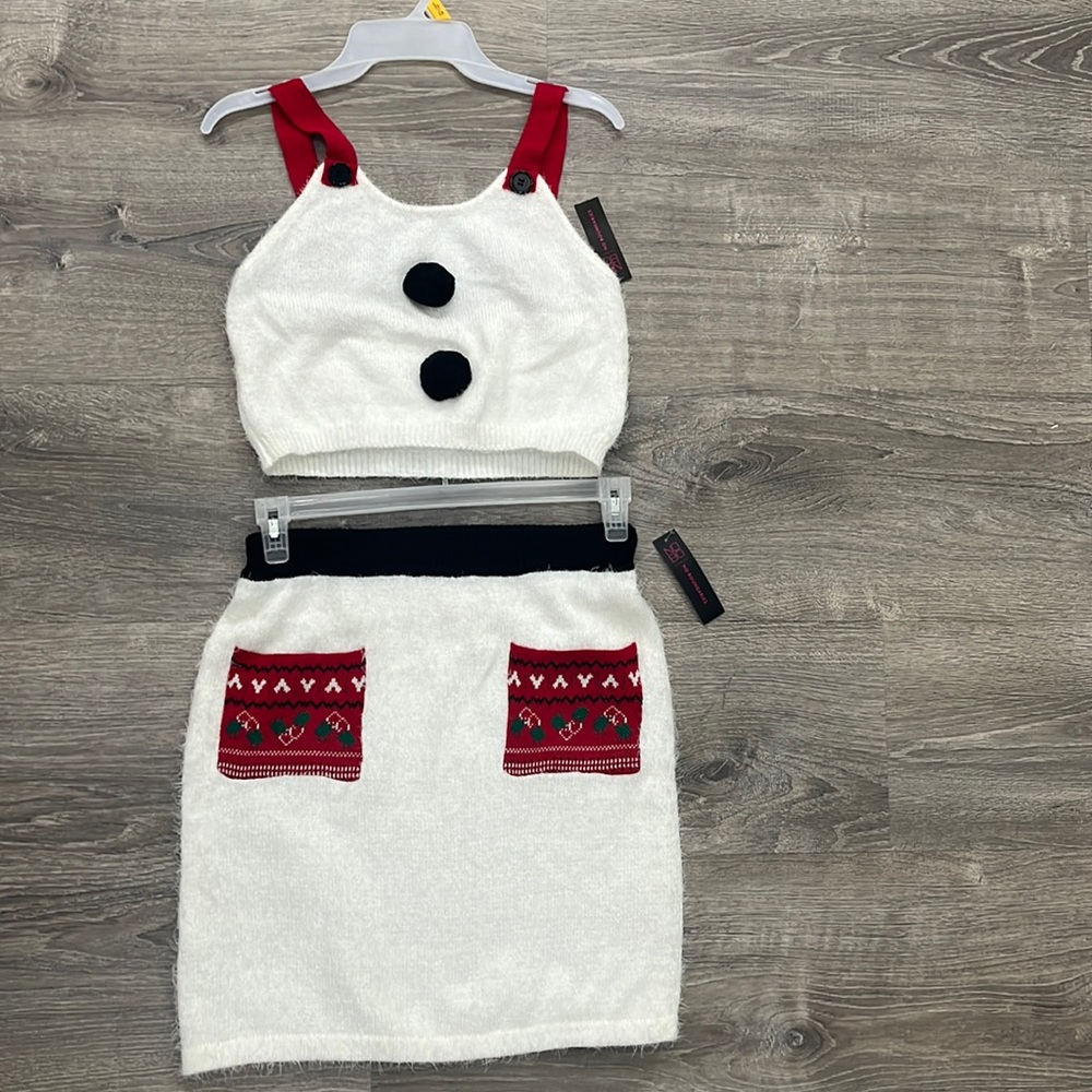 Cute 2 Piece Set No Boundaries Girl’s Christmas Set Size M(7-9)